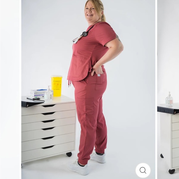 LUBDUB scrub bottoms - Picture 2 of 6